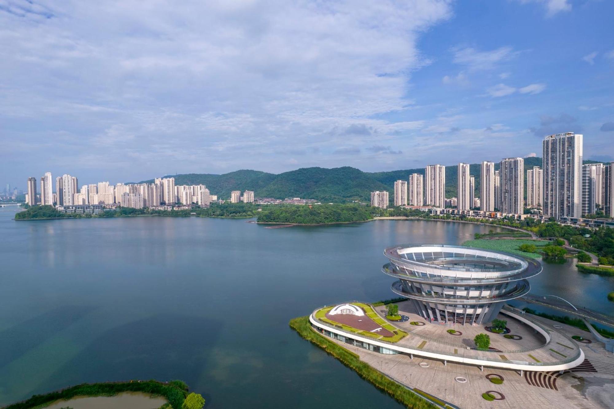 Hotel Indigo Changsha Meixi Lake Екстериор снимка